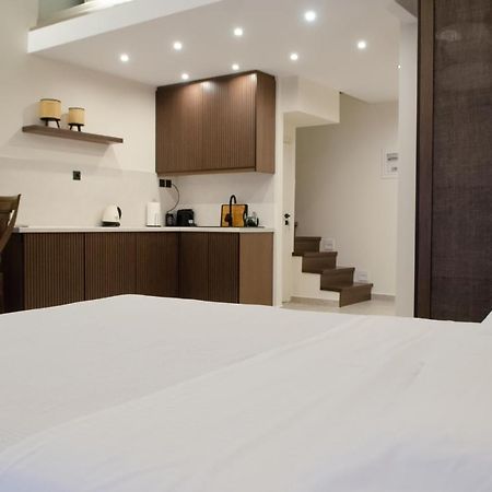 Leone Suites Nafpaktos Esterno foto