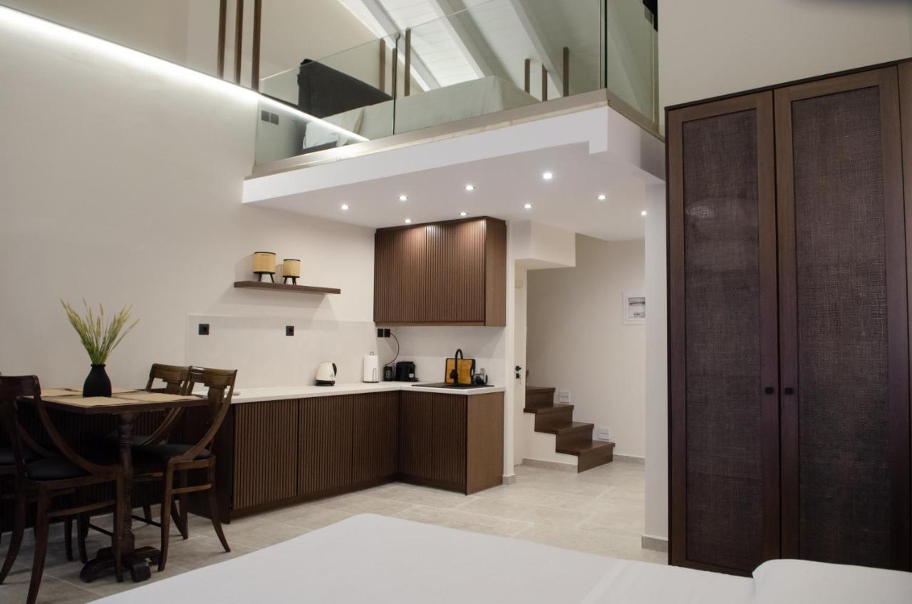 Leone Suites Nafpaktos Esterno foto
