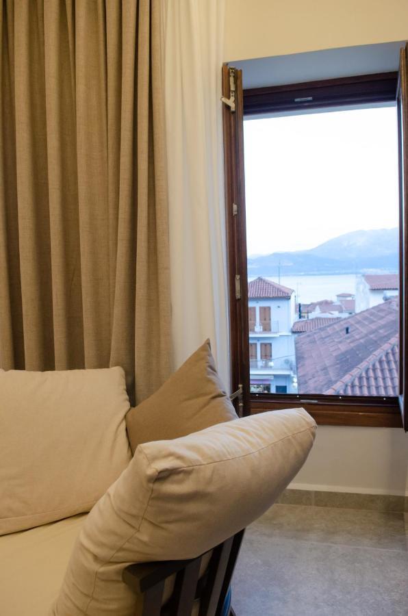 Leone Suites Nafpaktos Esterno foto
