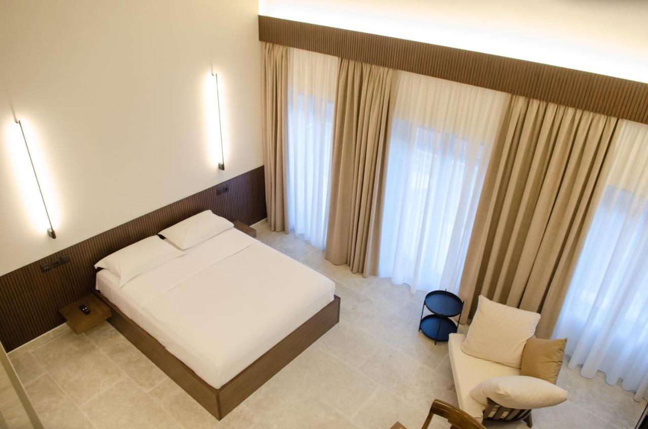 Leone Suites Nafpaktos Esterno foto